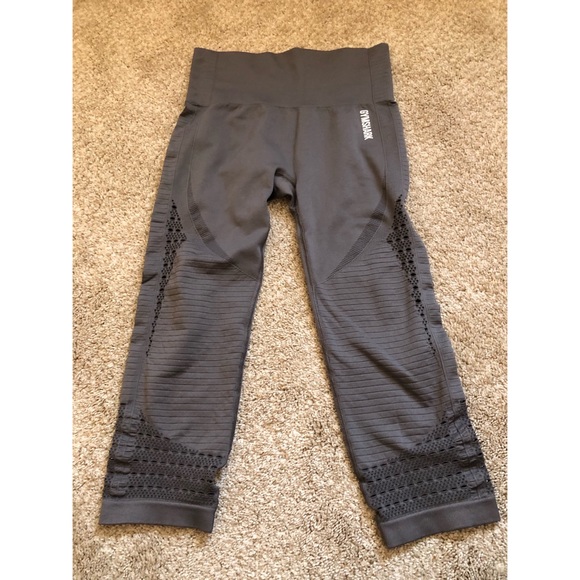 NWOT ENERGY+ SEAMLESS CROPPED LEGGINGS - Picture 2 of 3